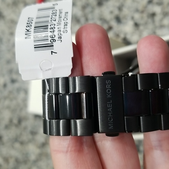 Michael Kors Mens Black Watch - Picture 5 of 6